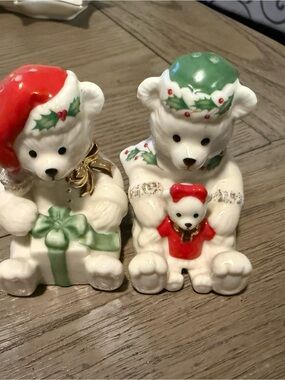 Lenox White Ceramic Salt & Pepper Shaker Holiday Bear Pair